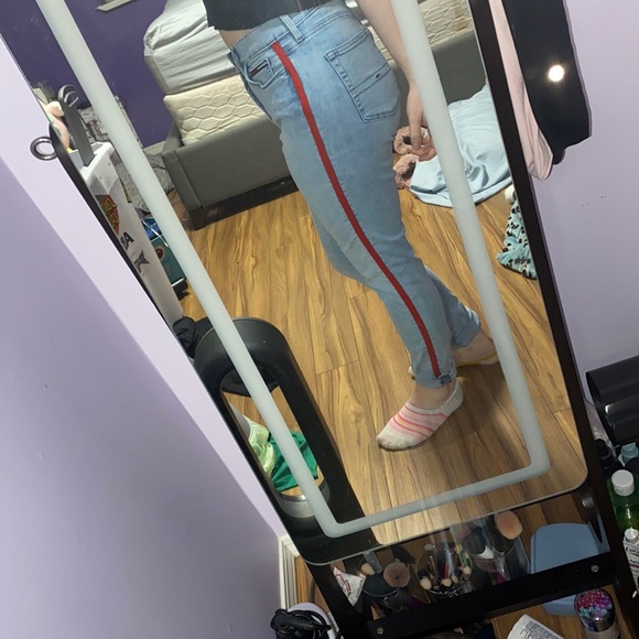Red striped Tommy jeans - Picture 2 of 7